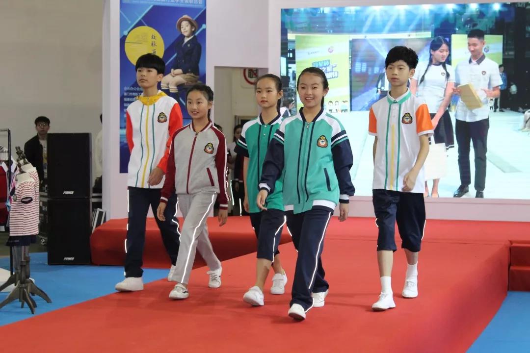 全国中小学校服设计大赛作品展示